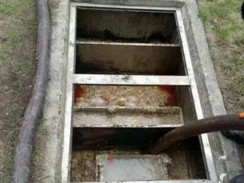 横栏镇隔油池清理